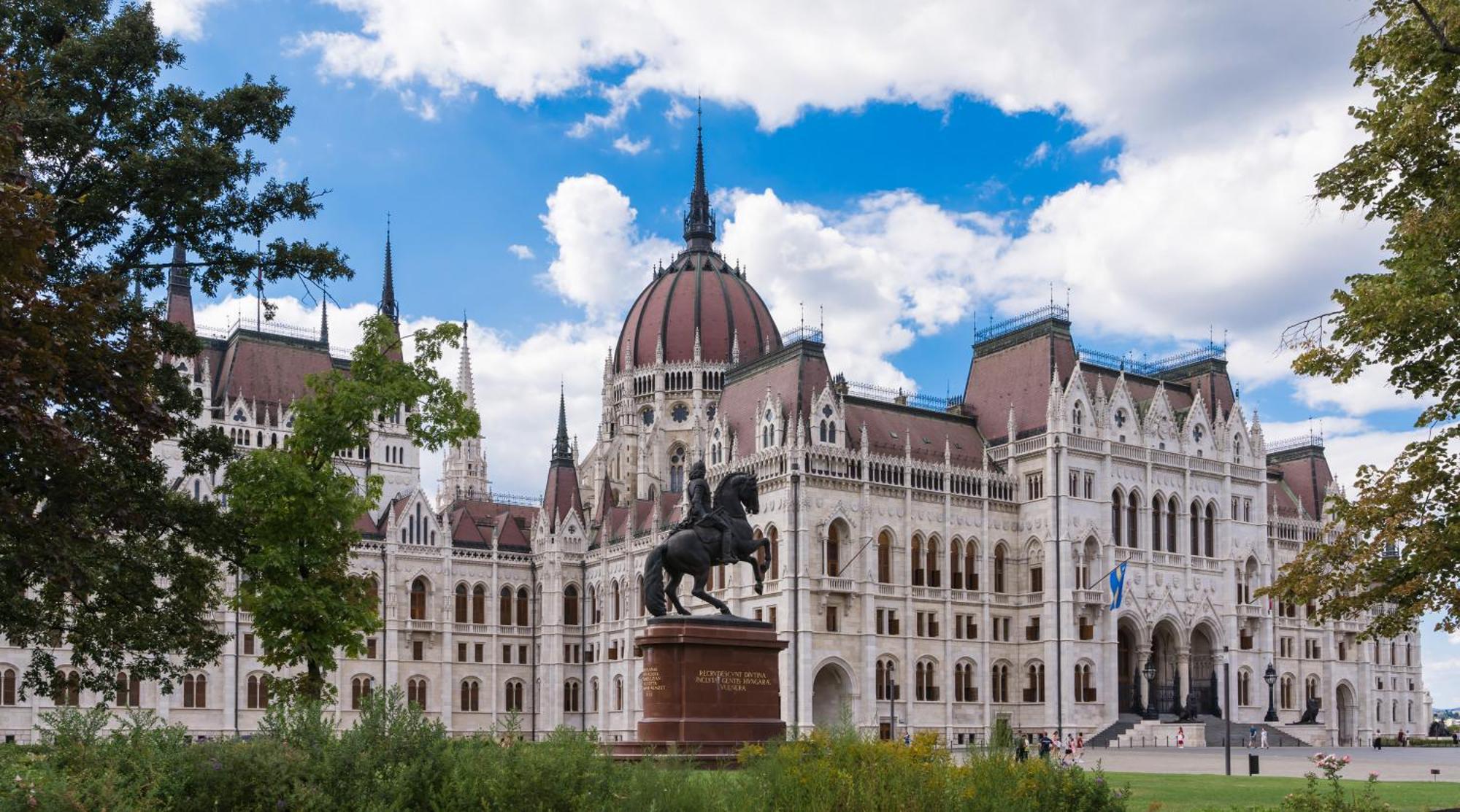 Bourgeois Elegance In The Heart Of Budapest Exterior foto